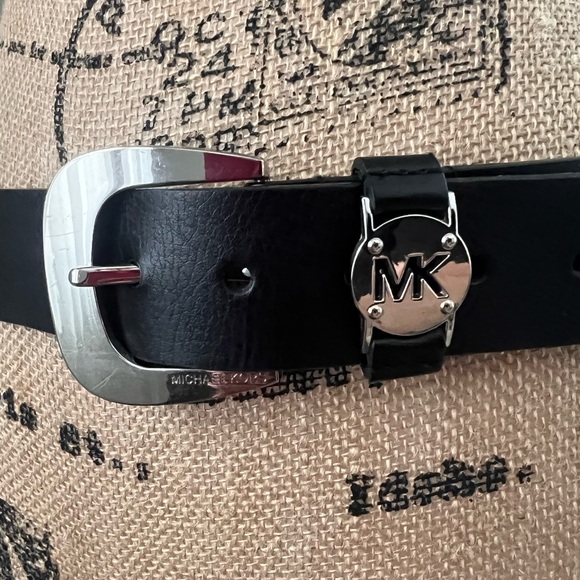 Michael Kors Black Logo Belt - Picture 7 of 9